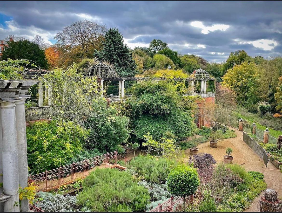 Hampstead Opulence - Luxurious Split Level Appartamento